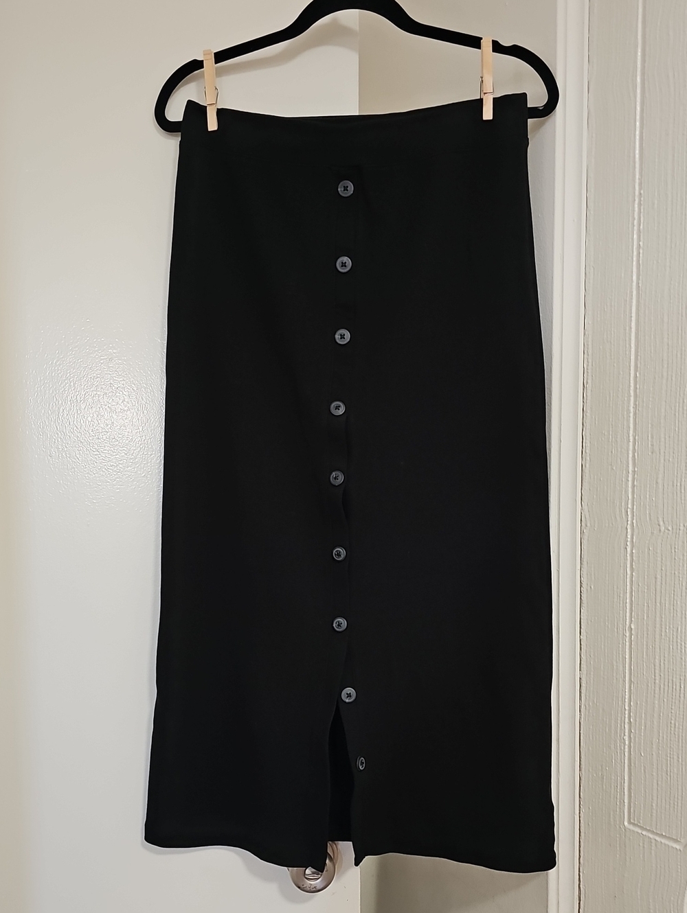 American Eagle Ribbed Button-Down Maxi Skirt Black Size Medium